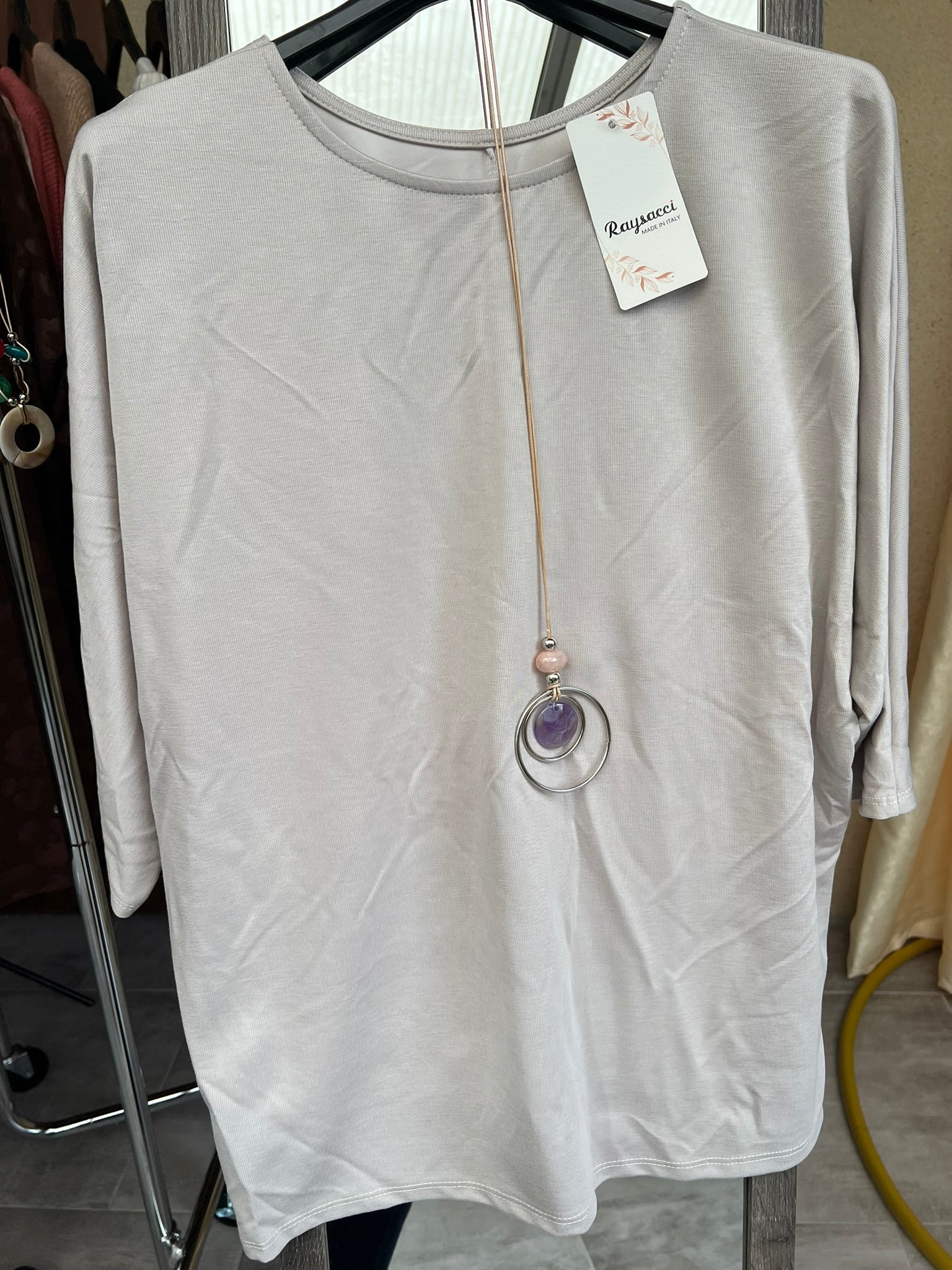 haut manches 3/4 avec collier taille unique 38 a 44