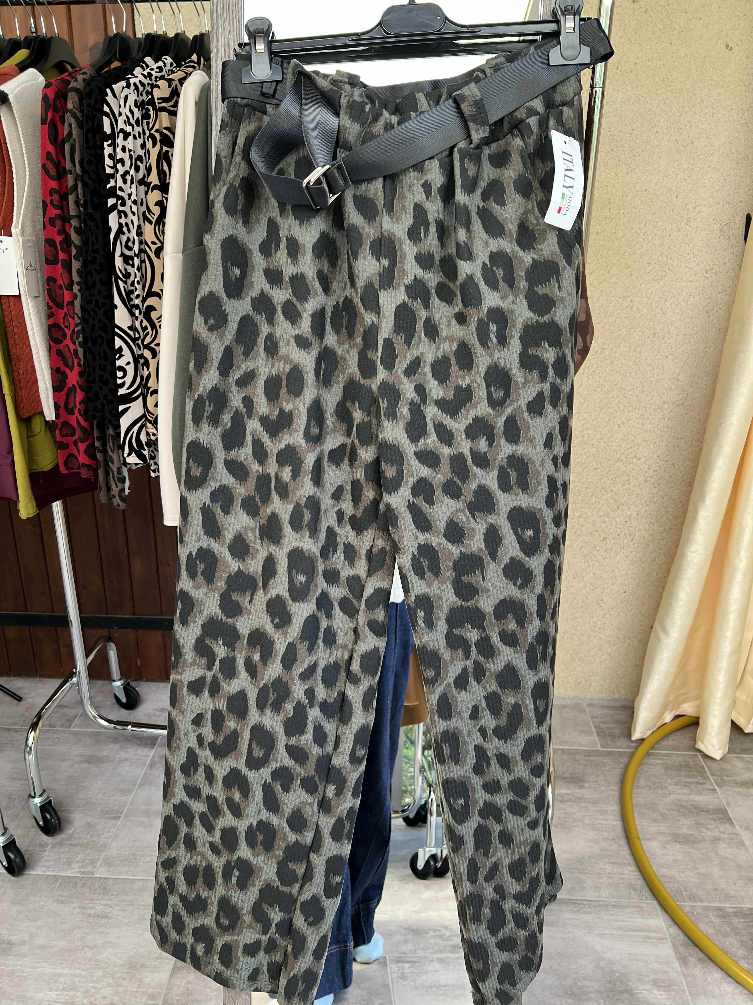 pantalon leopard taille unique 38 a 46