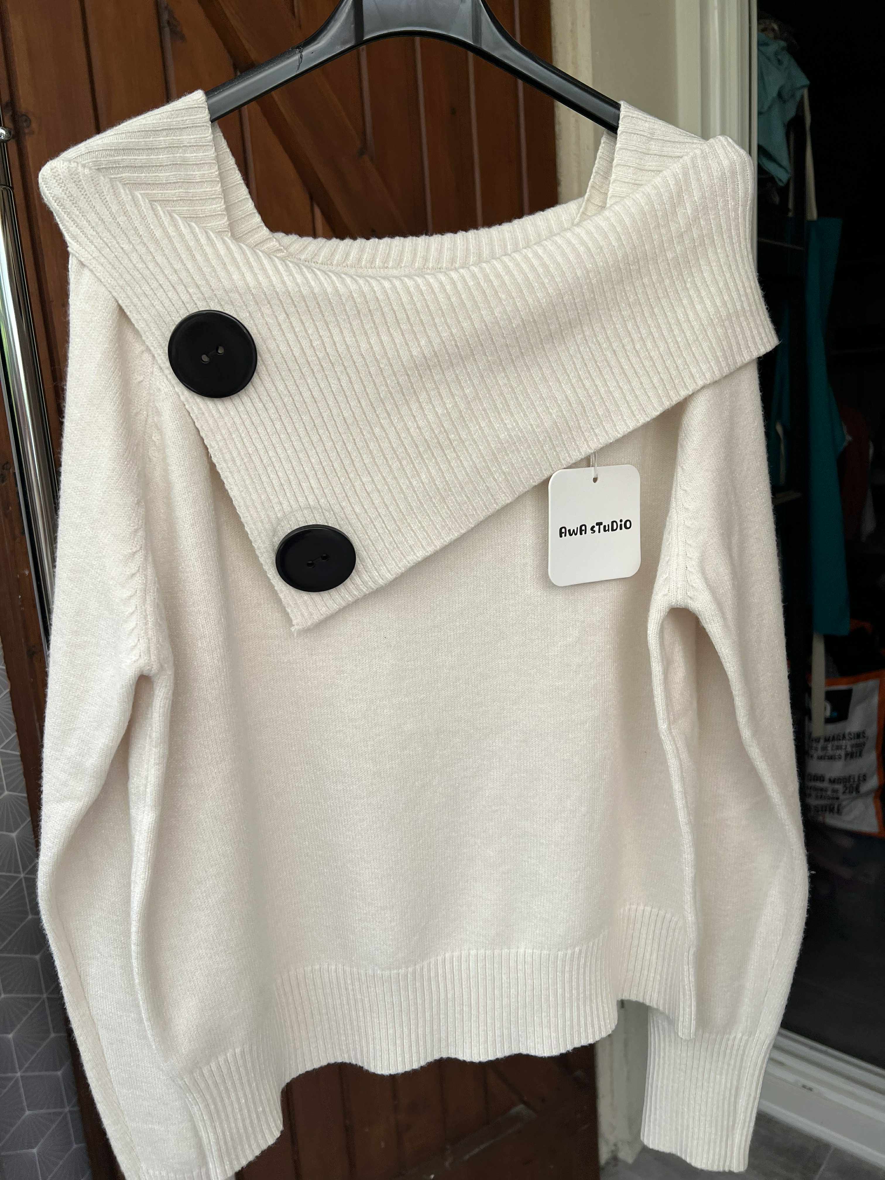 pull avec boutons decoratif taille unique 36 a 42