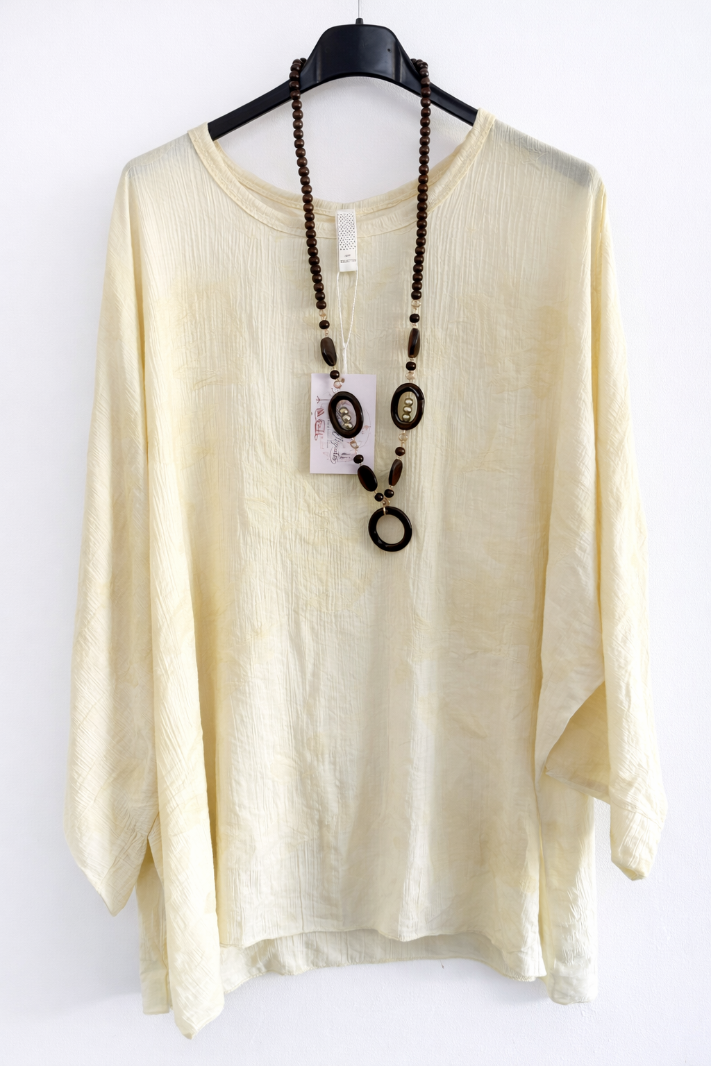 REF 34 Top fluide marron – Élégance naturelle & style décontracté avec collier