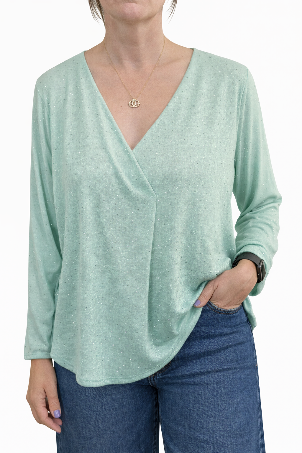 REF 8 Top fluide , élégant et lumineux, idéal pour apporter une touche chic à vos tenues du quotidien.