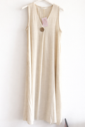 REF 37 Robe longue fluide écrue – Minimalisme chic & légèreté