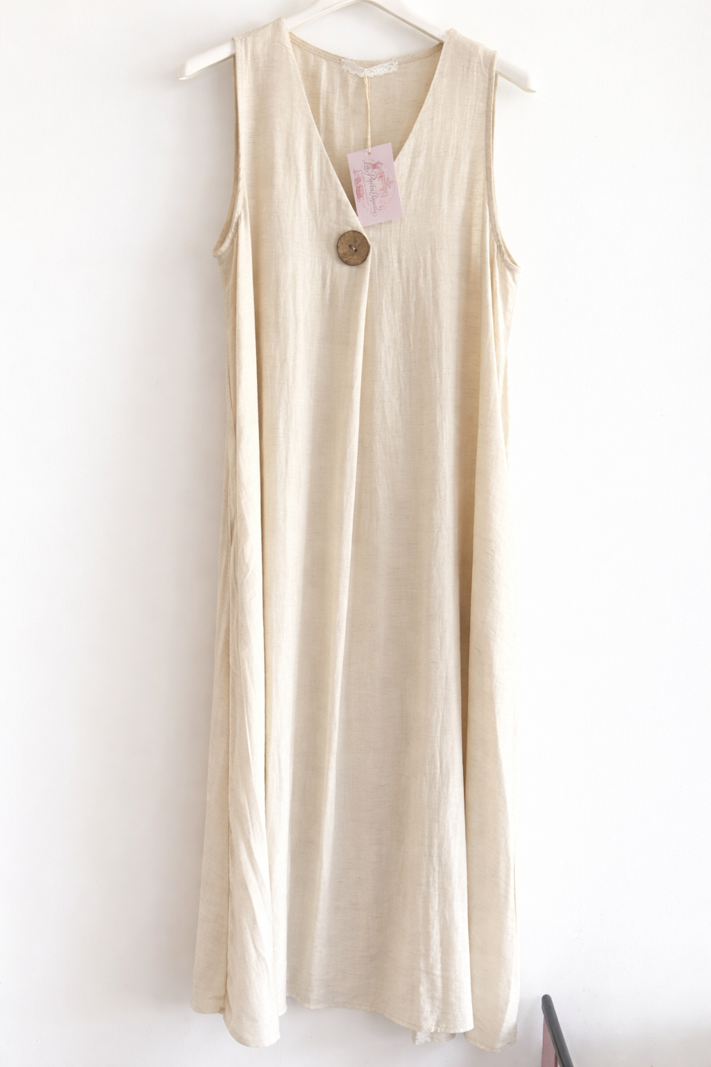 REF 37 Robe longue fluide écrue – Minimalisme chic & légèreté